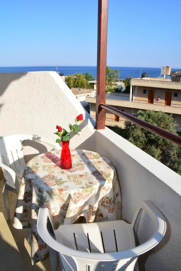 Voula Apartments Agia Marina  Exterior foto